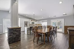 22 Ethan Allen Rd, Freehold, NJ 07728 - Photo 9