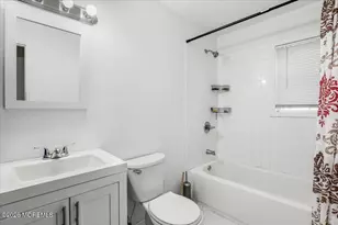 37 Laurel Pl, Eatontown, NJ 07724 - Photo 17