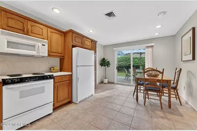 117 Idolstone Lane, Matawan, NJ 07747 - Photo 17