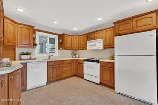 117 Idolstone Ln, Matawan, NJ 07747 - Photo 15