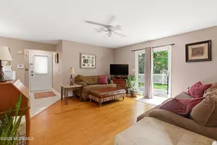 204 Larkspur Ln, Jackson, NJ 08527 - Photo 5