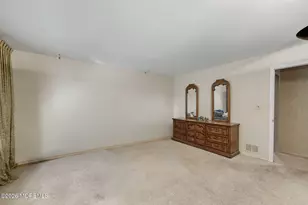 68 Yellow Brick Rd, Wayne, NJ 07470 - Photo 15