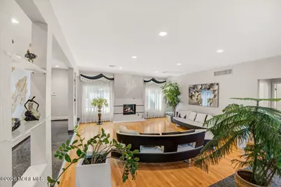 5 Cherry Point Court, Morganville, NJ 07751 - Photo 11