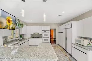 5 Cherry Point Ct, Morganville, NJ 07751 - Photo 19