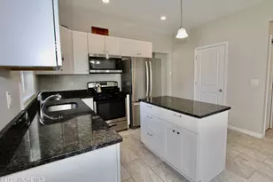 7 Victoria Ln, Neptune Township, NJ 07753 - Photo 5