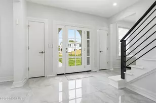 17 Georgetown Rd, Eatontown, NJ 07724 - Photo 3