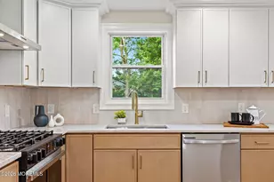 826 Dunlewy St, Asbury Park, NJ 07712 - Photo 19