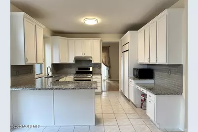 166 La Quinta Court, Holmdel, NJ 07733 - Photo 7