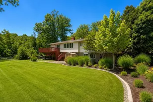 2 Borden Rd, Middletown, NJ 07748 - Photo 27