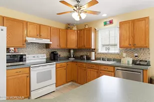 42 Meadows Ln, Whiting, NJ 08759 - Photo 15