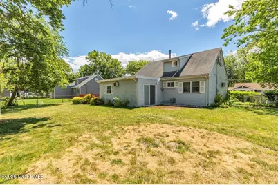 5 Redwood Terrace, Hazlet Township, NJ 07730 - Photo 31