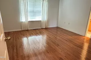 237 Chickadee Ct, Freehold, NJ 07728 - Photo 13