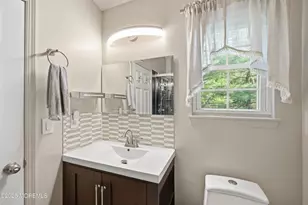 53 Horseshoe Ct, Tinton Falls, NJ 07753 - Photo 17