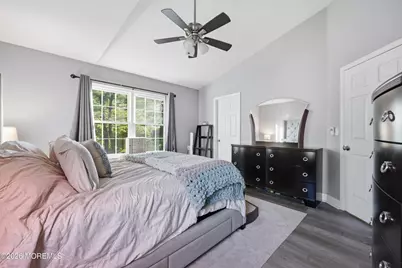 53 Horseshoe Court, Tinton Falls, NJ 07753 - Photo 15