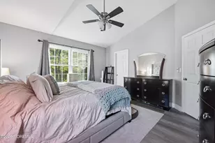 53 Horseshoe Ct, Tinton Falls, NJ 07753 - Photo 15