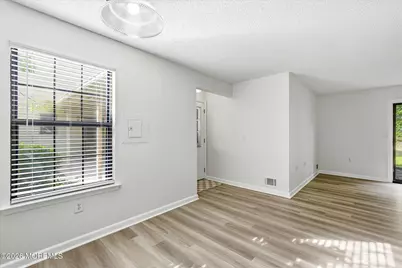708 Bluebell Drive, Jackson, NJ 08527 - Photo 7