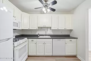 708 Bluebell Dr, Jackson, NJ 08527 - Photo 11
