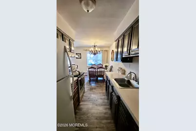 80 Manchester Court #E, Freehold, NJ 07728 - Photo 5