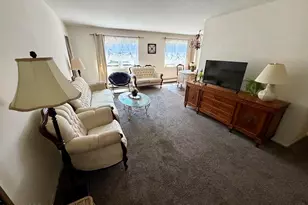 80 Manchester Ct, Freehold, NJ 07728 - Photo 7