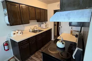 80 Manchester Ct, Freehold, NJ 07728 - Photo 3