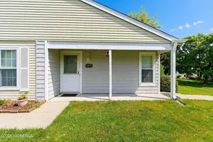 910A Liverpool Cir, Manchester Township, NJ 08759 - Photo 3