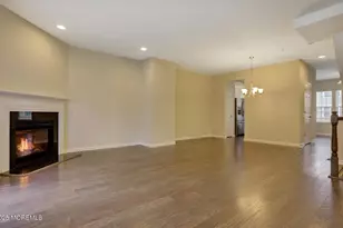 146 Waypoint Dr, Eatontown, NJ 07724 - Photo 7