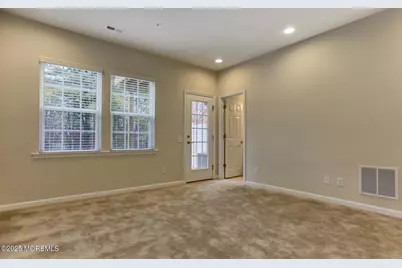146 Waypoint Drive #2004, Eatontown, NJ 07724 - Photo 3