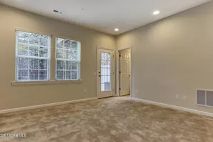 146 Waypoint Dr, Eatontown, NJ 07724 - Photo 3