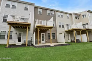 146 Waypoint Dr, Eatontown, NJ 07724 - Photo 21