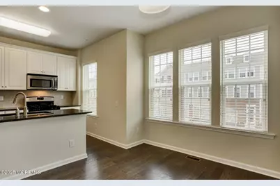 146 Waypoint Drive #2004, Eatontown, NJ 07724 - Photo 9