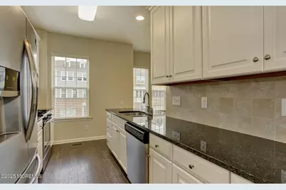 146 Waypoint Drive #2004, Eatontown, NJ 07724 - Photo 11