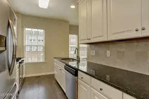 146 Waypoint Dr, Eatontown, NJ 07724 - Photo 11