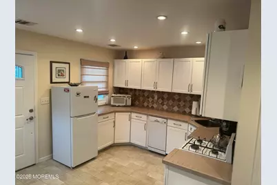 3227 N Route 35 N #B, Lavallette, NJ 08735 - Photo 3