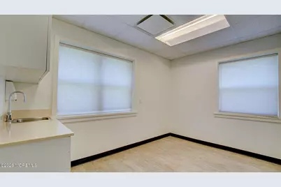 2 Kings Highway, Middletown, NJ 07748 - Photo 29
