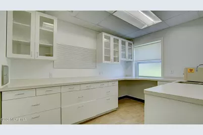 2 Kings Highway, Middletown, NJ 07748 - Photo 33
