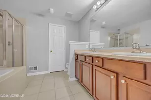 10 Deepwater Cir, Manalapan Township, NJ 07726 - Photo 17