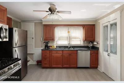 715 Howe Street, Point Pleasant, NJ 08742 - Photo 13