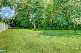 499 Tennent Rd, Morganville, NJ 07751 - Photo 11