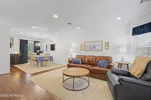 7 Horseshoe Ct, Tinton Falls, NJ 07753 - Photo 3