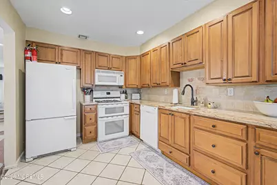 7 Horseshoe Court, Tinton Falls, NJ 07753 - Photo 11