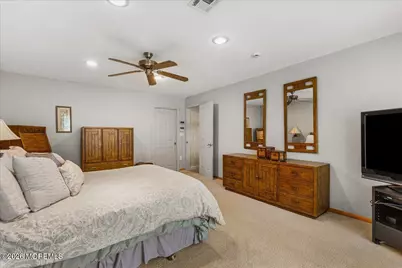 16 Leonard Drive, Morganville, NJ 07751 - Photo 23