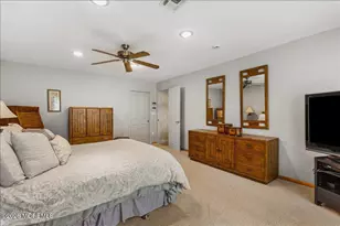 16 Leonard Dr, Morganville, NJ 07751 - Photo 23