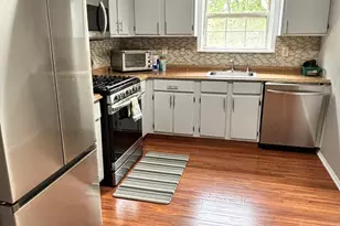 198 Tulip Ln, Freehold, NJ 07728 - Photo 9