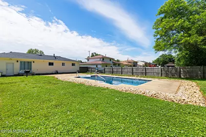 114 Wynnewood Court, Freehold, NJ 07728 - Photo 25