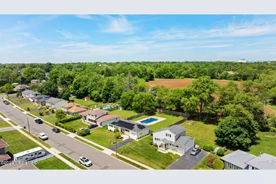 114 Wynnewood Court, Freehold, NJ 07728 - Photo 29