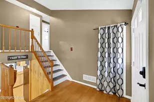 7 Winthrop Pl, Hazlet Township, NJ 07730 - Photo 7