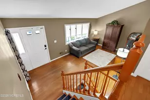 7 Winthrop Pl, Hazlet Township, NJ 07730 - Photo 27