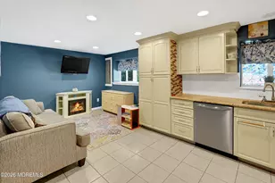 7 Winthrop Pl, Hazlet Township, NJ 07730 - Photo 15