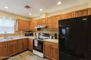 43 Stockport Dr, Toms River Township, NJ 08757 - Photo 5
