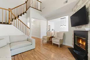 10 Ravenwood Ct, Freehold, NJ 07728 - Photo 9